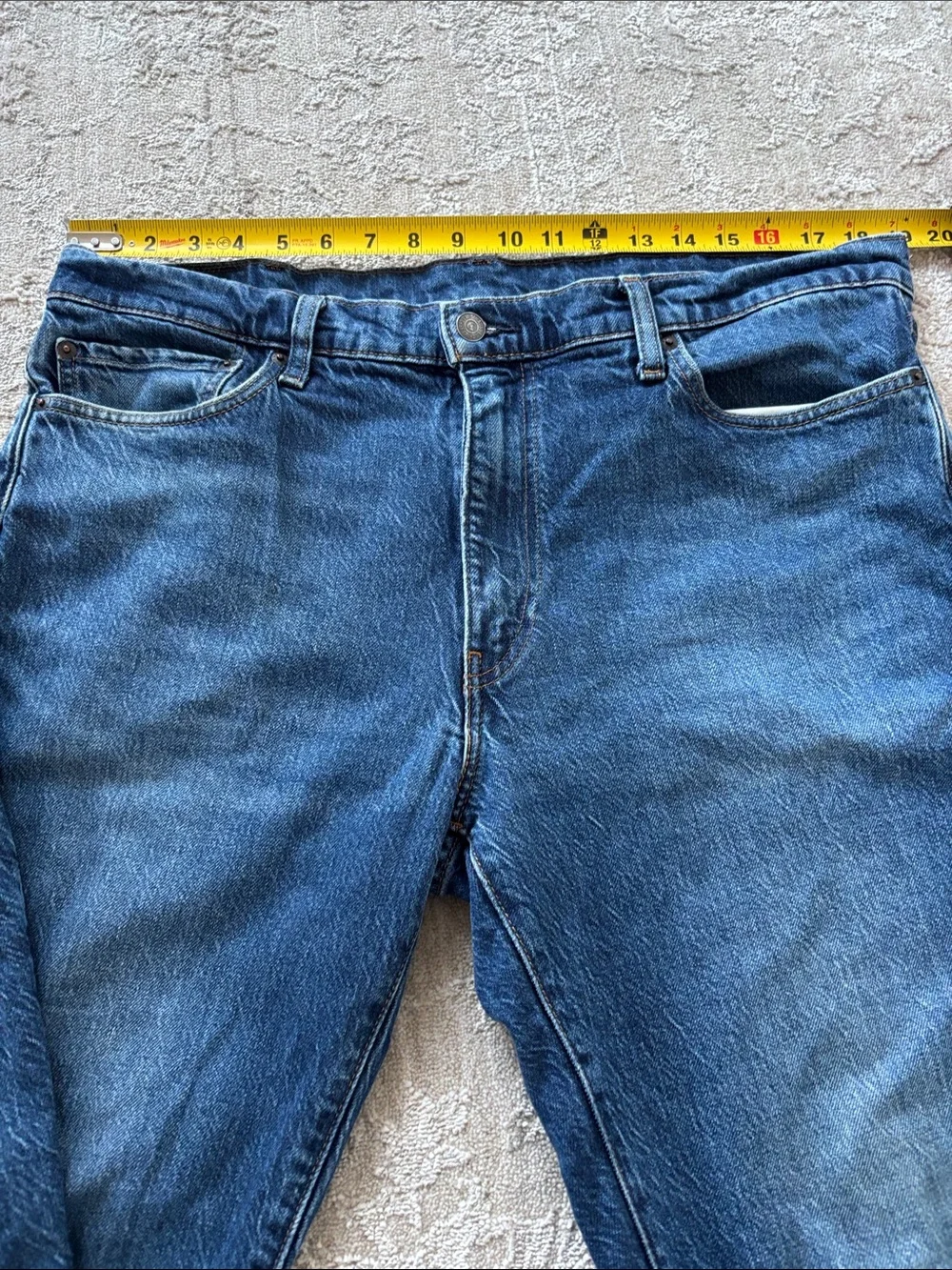 Levi's Men's 511 Dark Blue Relaxed Fit Jeans Leather Tags Premium size 38x32